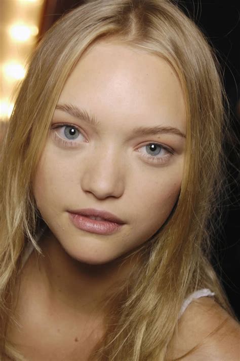 Now 14-year-old model lives in the USA and tries herself in the movie. . Young supermodels